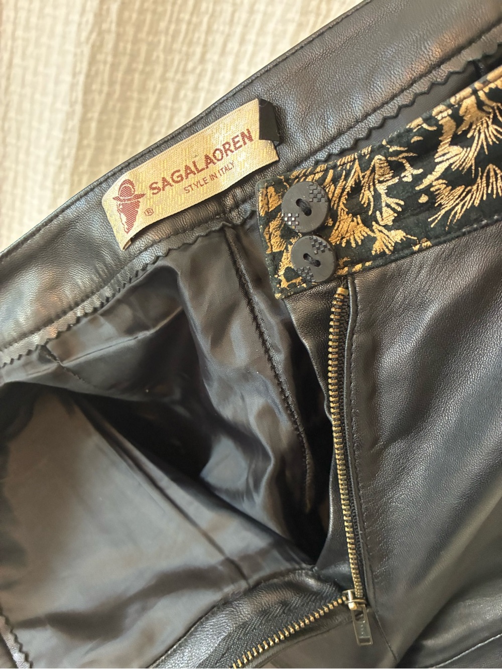 VTG Black Italian Leather Pants with Floral Brocade Side Panels - Picture 8 of 10